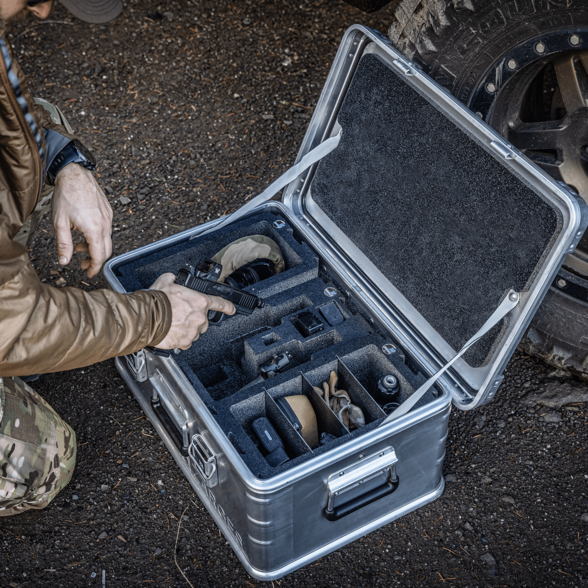 Chameleon Module - Double Wide with Dividers - Zarges USA