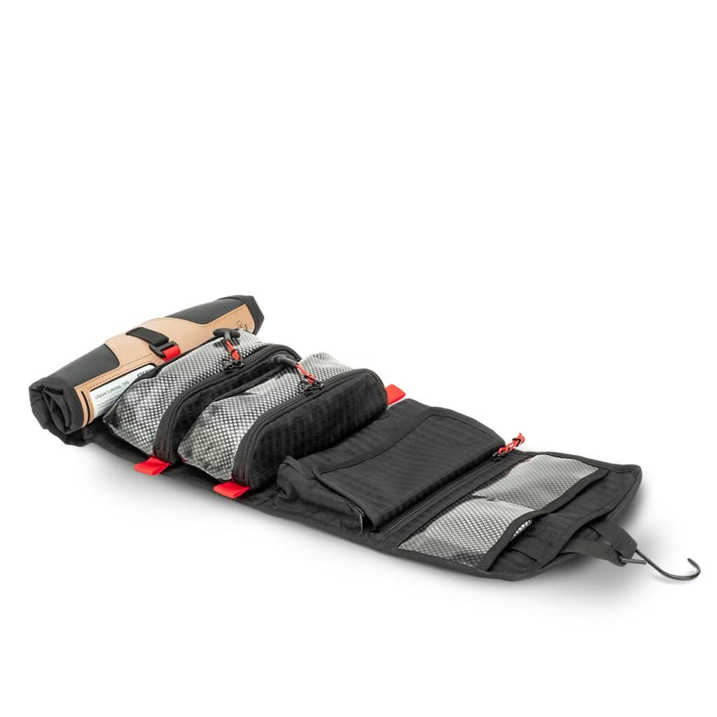 Step 22 Hedgehog™ Toiletry Roll - Zarges USA