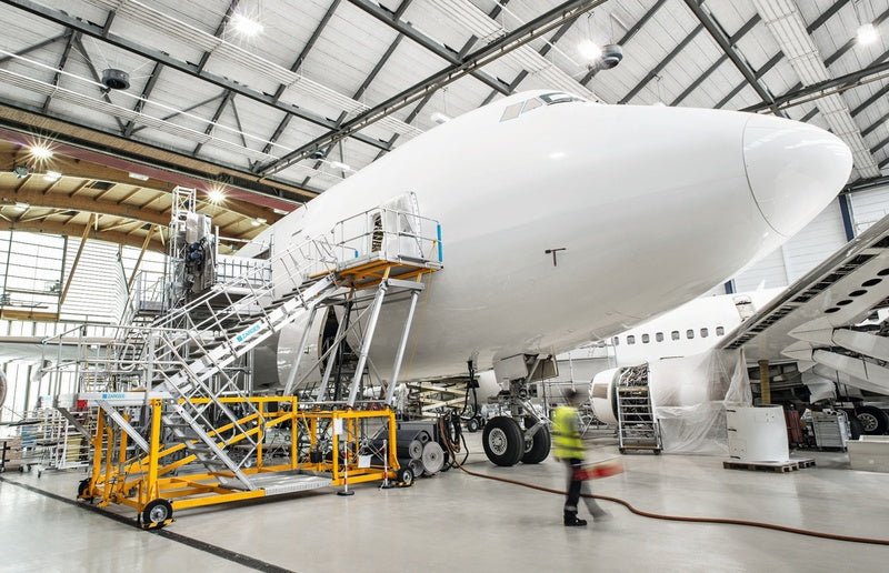 CONVENIENT ACCESS FOR SAFE WORK ON AIRCRAFT - Zarges USA