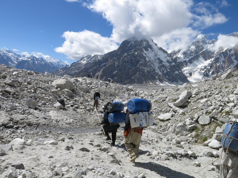 THE SAFE WAY TO TRANSPORT GEAR - Zarges USA