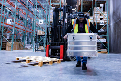 K470 - 23.6 x 16.9 x 17.7 - Zarges USA