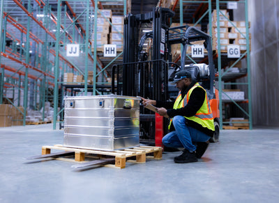 K470 - 29.5 x 21.6 x 22.8 - Zarges USA