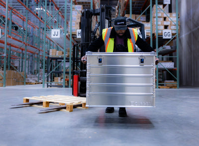 K470 - 29.5 x 21.6 x 22.8 - Zarges USA