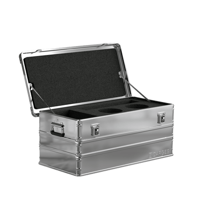 K470 - 37.4 x 17.7 x 14.9 - Zarges USA