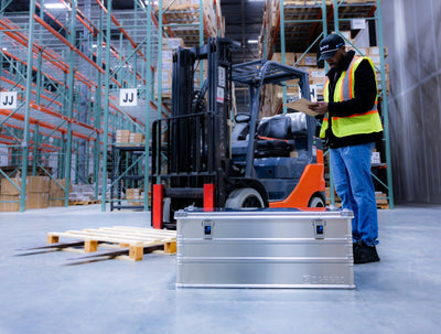 K470 - 37.4 x 17.7 x 14.9 - Zarges USA