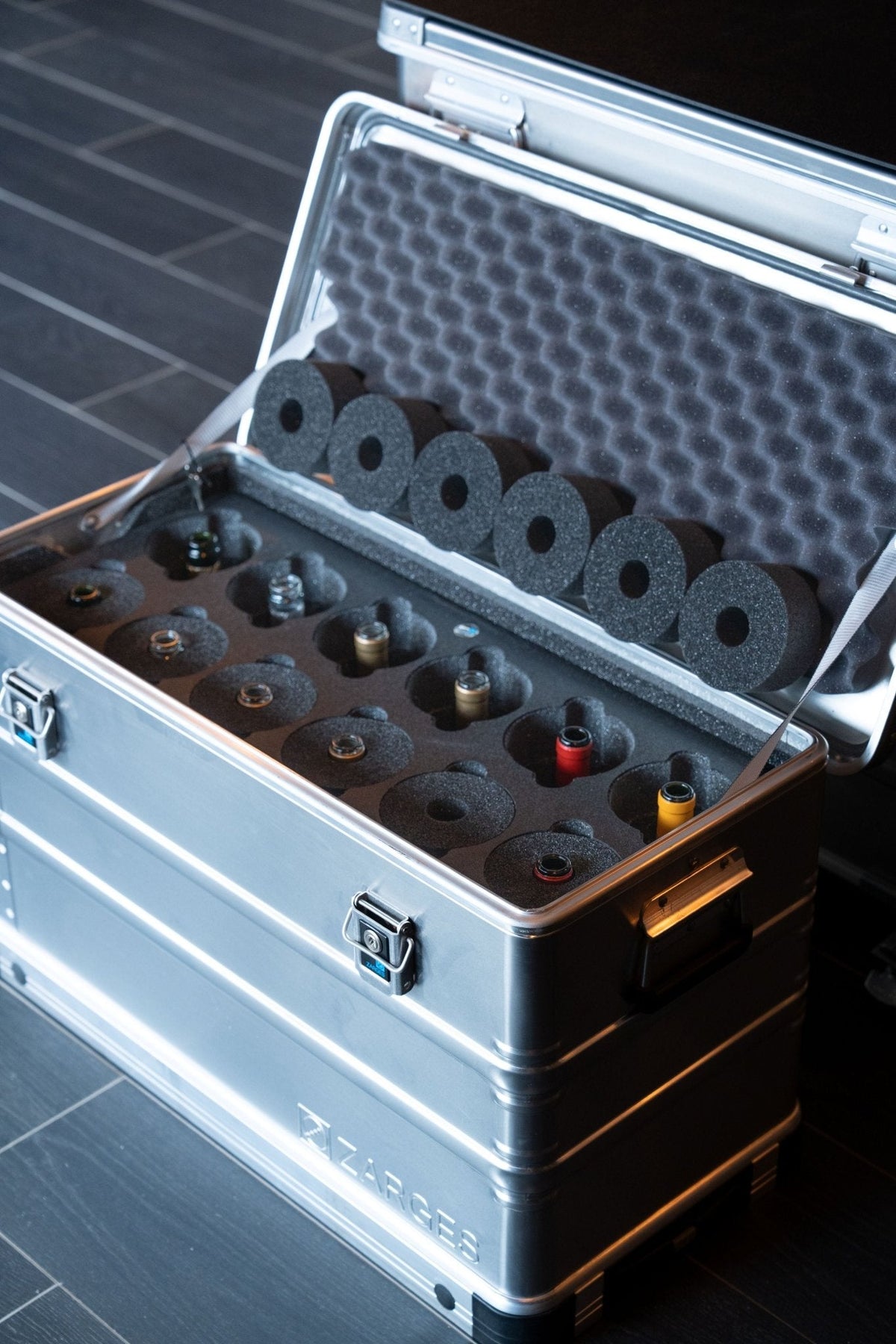 ZARGES 12 Bottle Wine Case